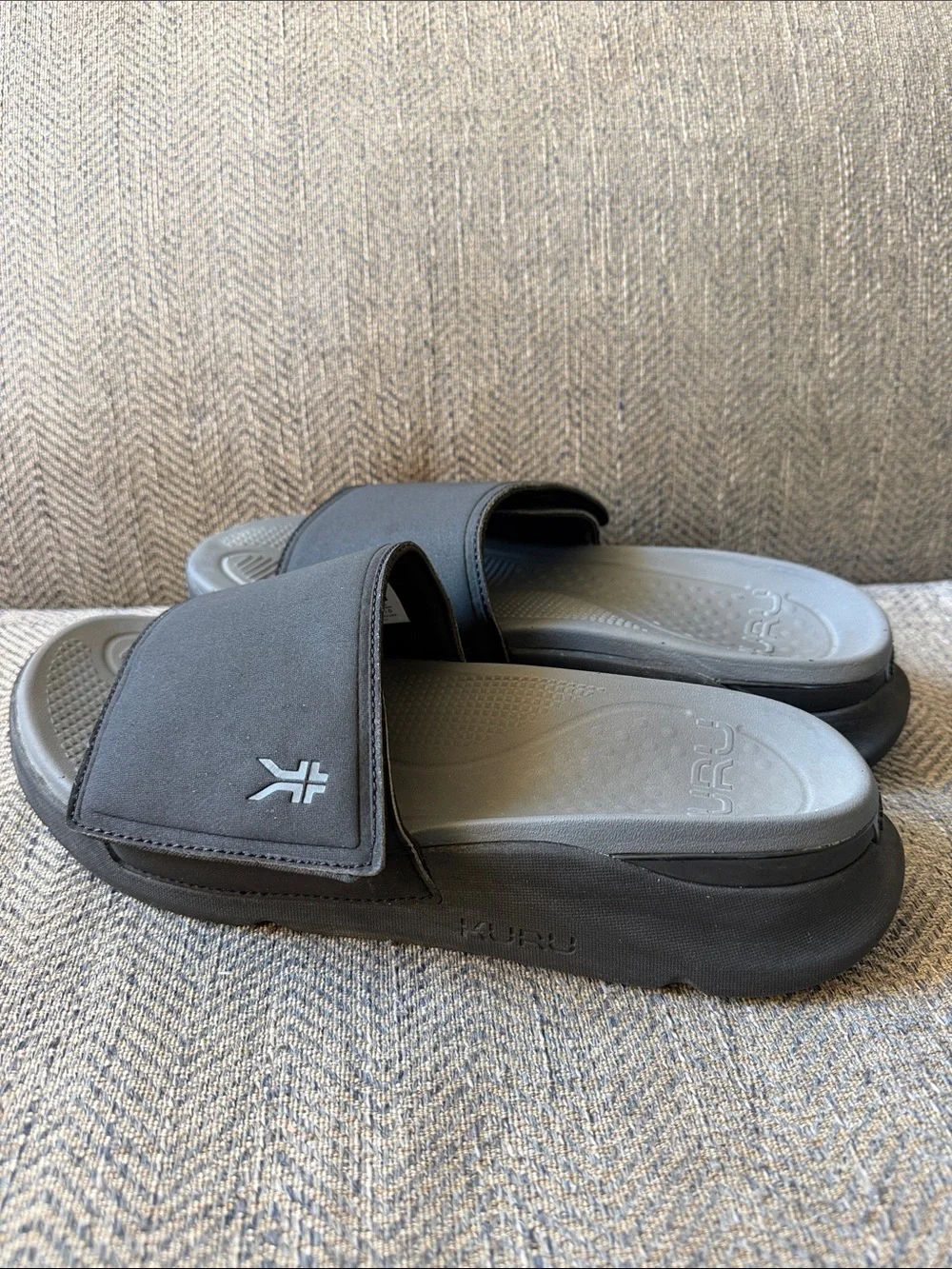 Kuru Moment Slip On Slide Sandals Casual Beach Walking Black Mens Size: 11